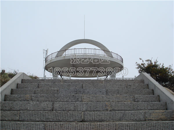 青石鏨道面 